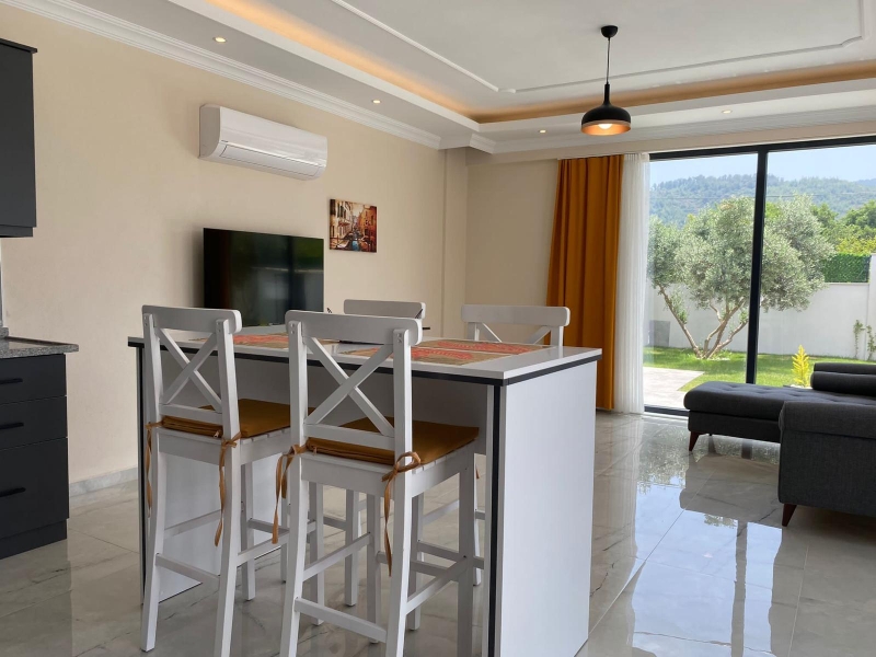 Villa Grey 1